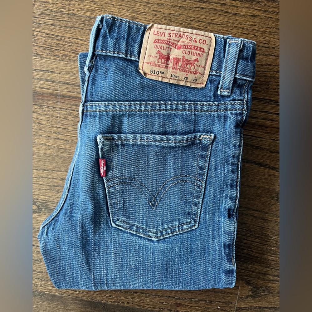 Levis 510 red tag super skinny jeans. Size 10 Reg (25x25). Great condition!